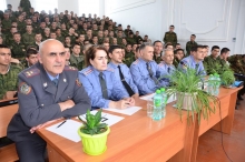 Омӯзиши забонҳои хориҷӣ дар Академияи ВКД