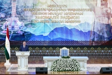 Лидер нации Эмомали Рахмон провёл встречу с деятелями науки страны