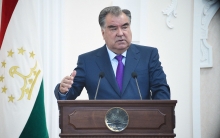 Абармарди хирад ва сиёсат