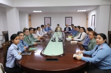 Ҳар он кас, ки шоҳномахонӣ кунад...