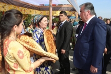 Тадбирҳои Пешвои миллат оид ба мавқеи Зан - Модар дар ҷомеа