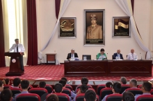 Конференсияи илмӣ-назариявӣ бахшида ба Рӯзи забон дар Академияи ВКД